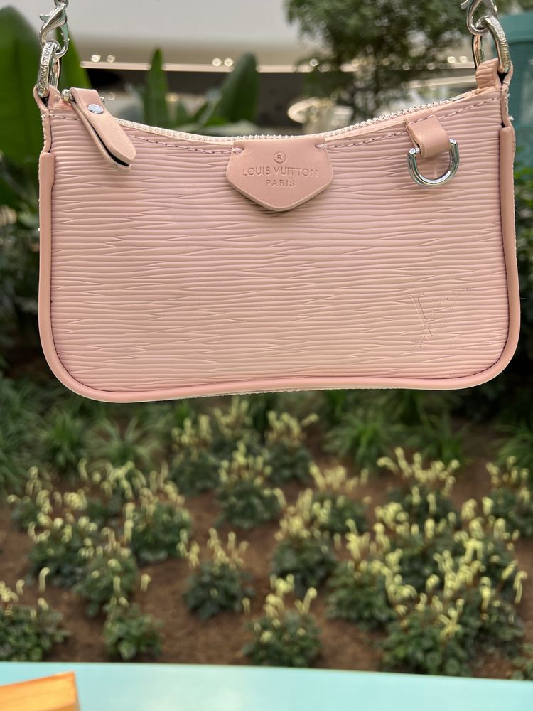 Сумка клатч LV louis vuitton easy pouch