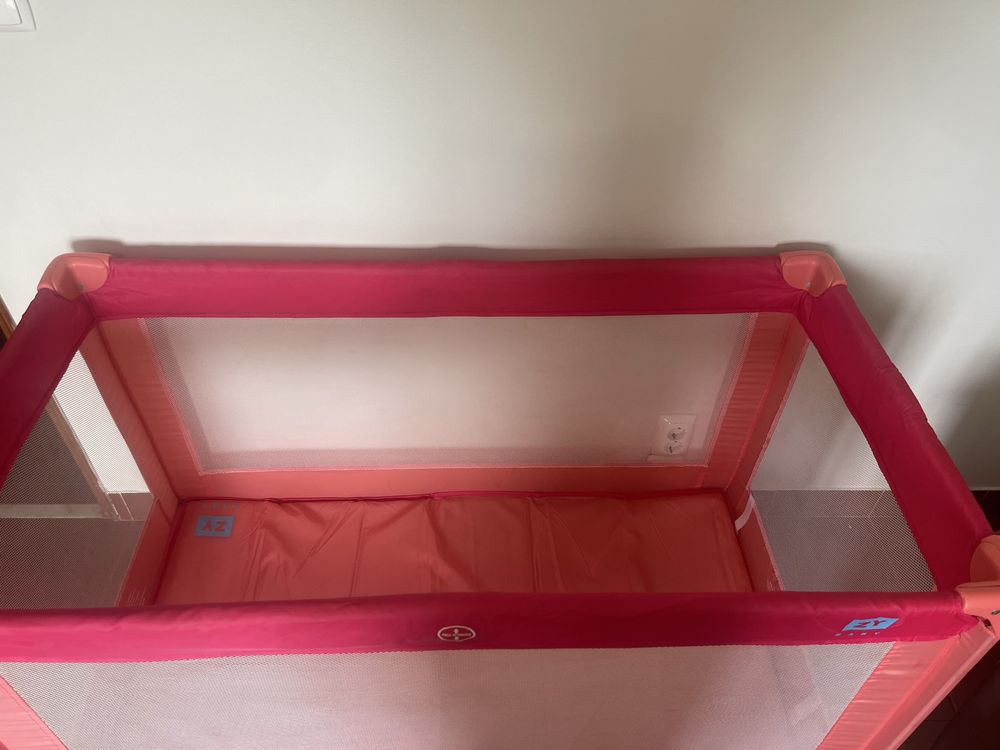 Cama berço de bebé