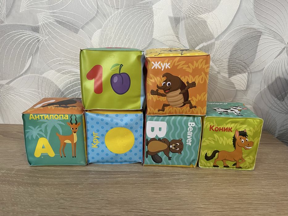 Дитячі іграшки,пірамідка котик,сортер,музичний телефон