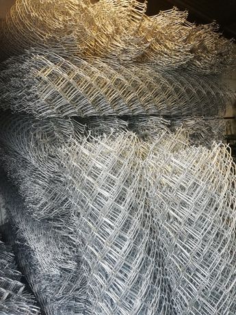 Siatka ogrodzeniowa 150cm/2,7mm/65mmx65mm, słupki, akcesoria.Producent