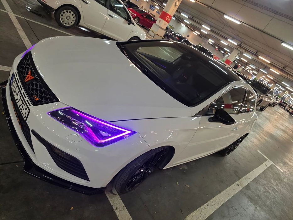 Seat Leon Cupra Performance  virtual cockpit custon