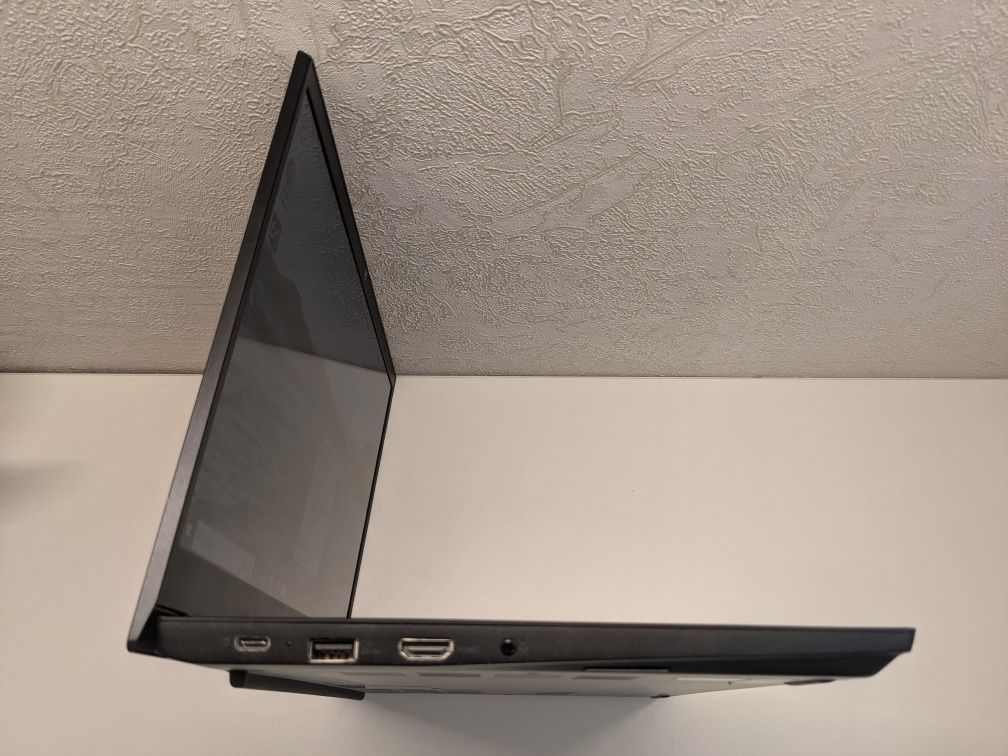Тонкий ноутбук Lenovo Thinkpad E14 Gen 2/14"IPS/16/256/Ryzen Pro 5
