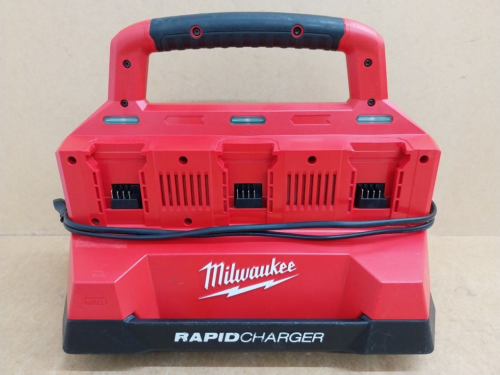 Milwaukee M18 PC6 Szybka Ładowarka 6-cio Portowa  2024r.