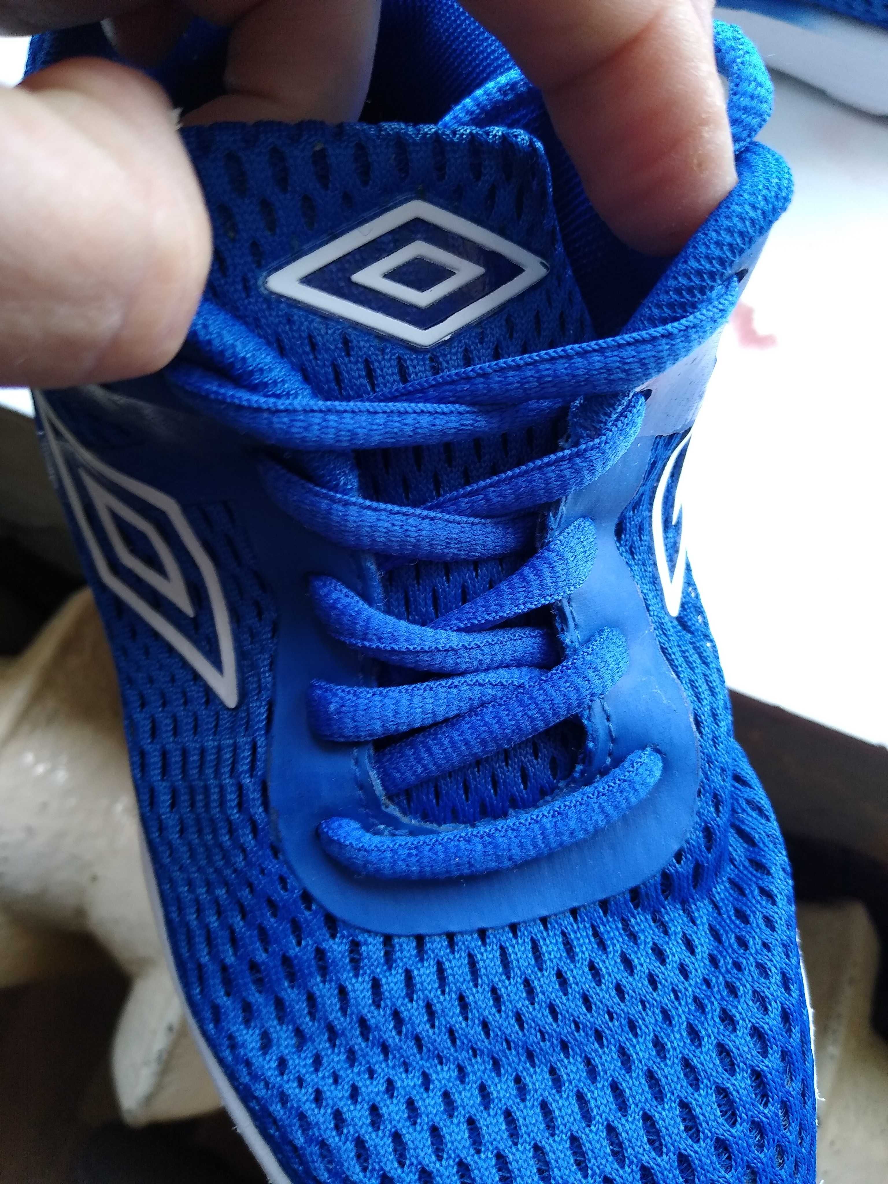 Buty Umbro 32 rozmiar