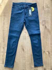 Nowe spodnie jeansowe chłopięce czarne grafit  r. 170 reporter Young
