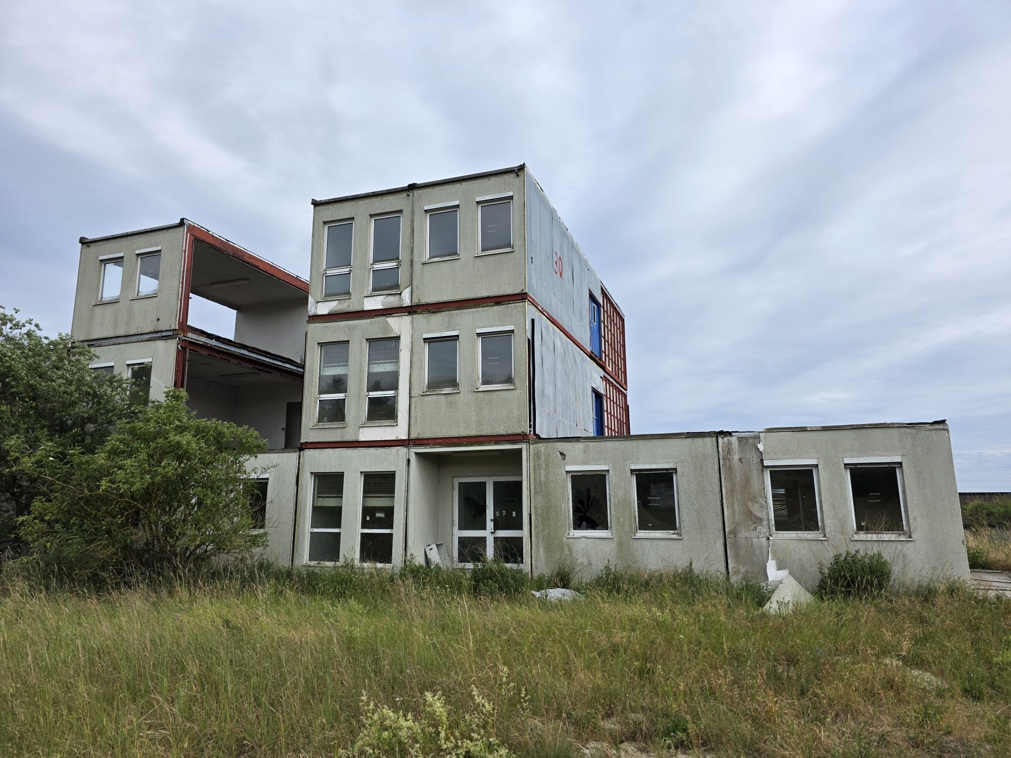 Rama kontenera kontener  14x4 56m2 masywna dom biuro hotel moduł piętr
