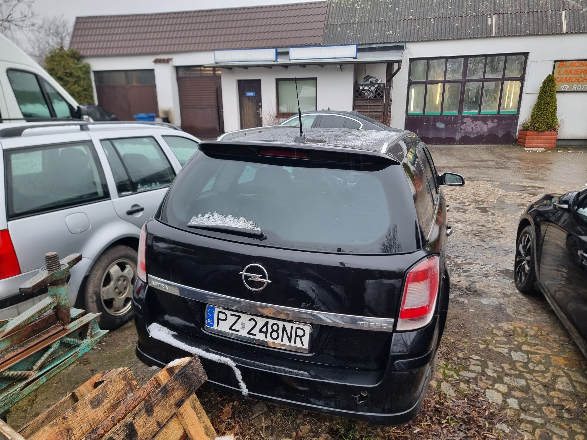 Opel Astra H kombi 1.6 turbo 180KM LPG