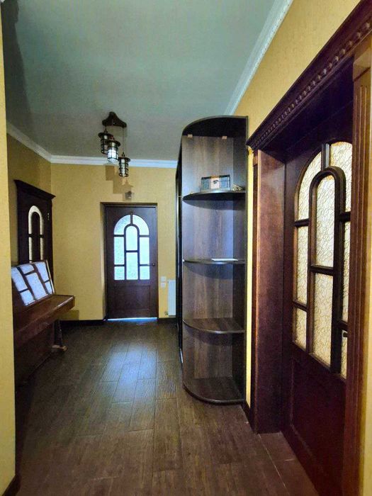 Продам будинок дуплекс з ремонтом с. Богданівка Броварський рн Бровари