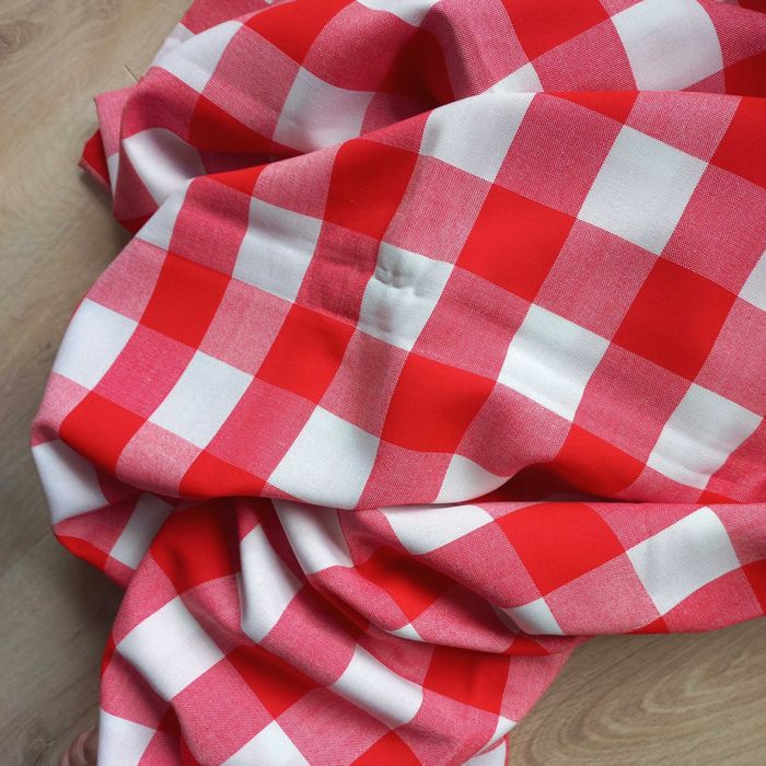 Materiał kratka biel i czerwień