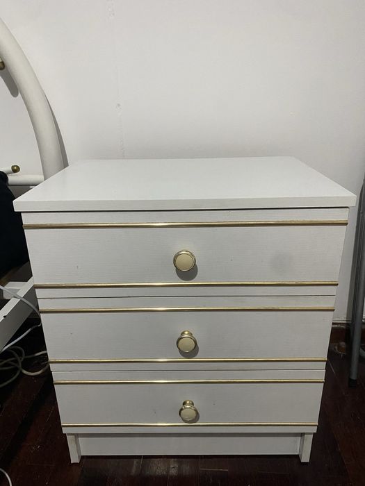 mesa de cabeceira lacada a branco 35x50