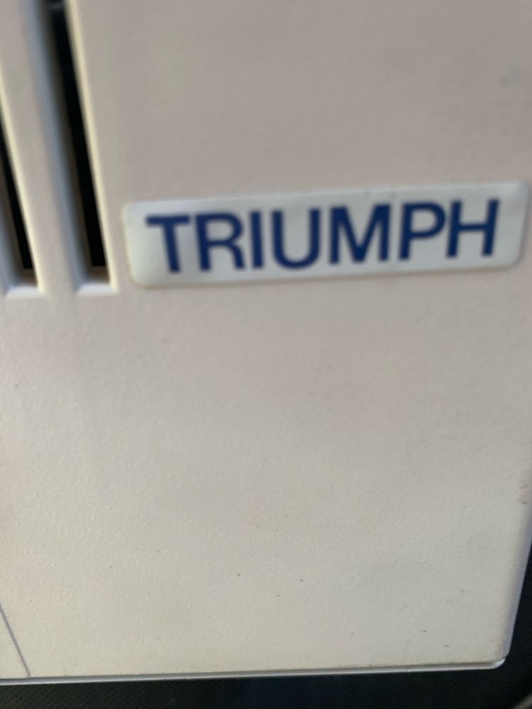 maszyne do pisania elektroniczna Triumph   Ta  SE 400 sprzedam