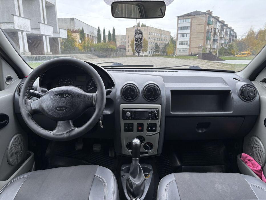Продам Дачию Логан 1.4 MPI