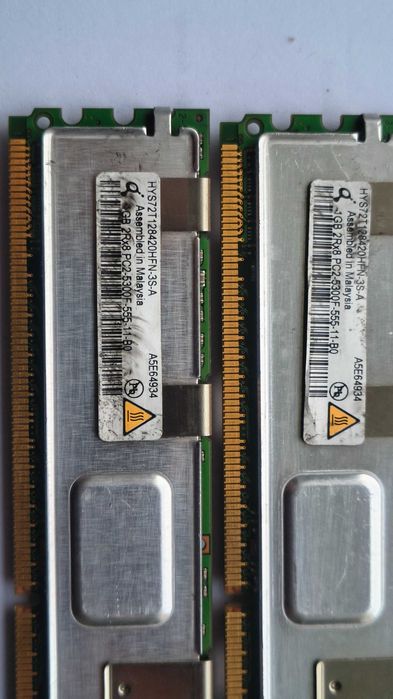 INFINEON Pamięć RAM serwerowa HYS72T128420HFA-3S-A 1GB