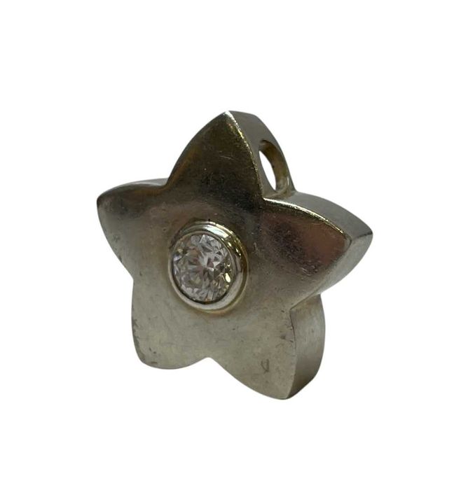 Śliczna, srebrna zawieszka 12,9G/P.925