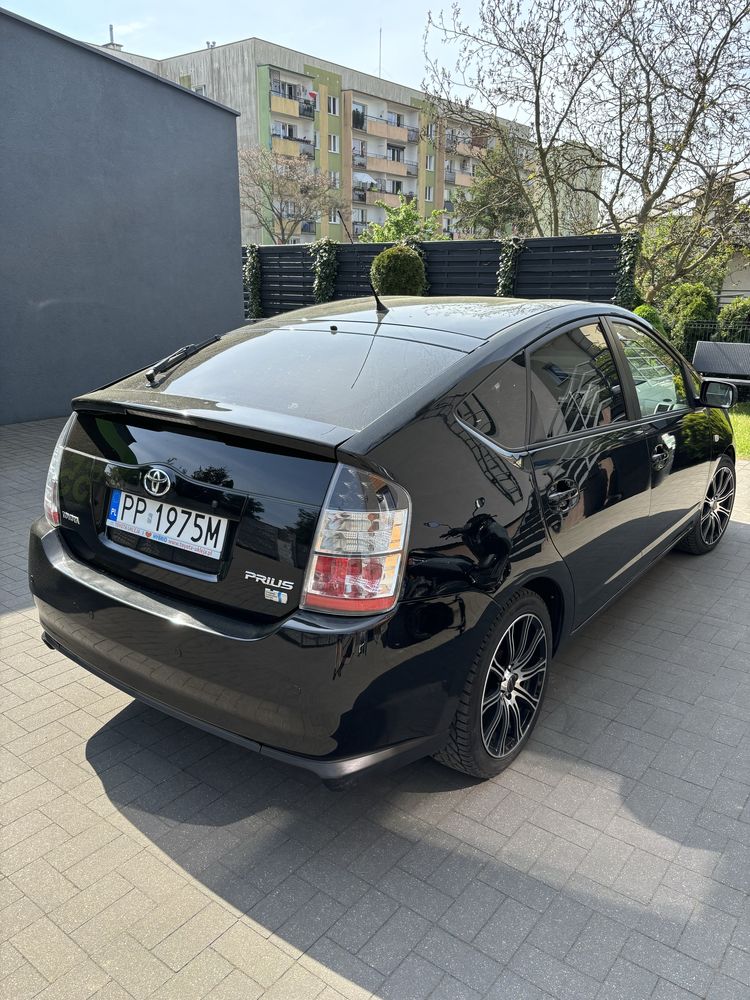 Sprzedam polski salon toyota prius. 2 wlasciciel