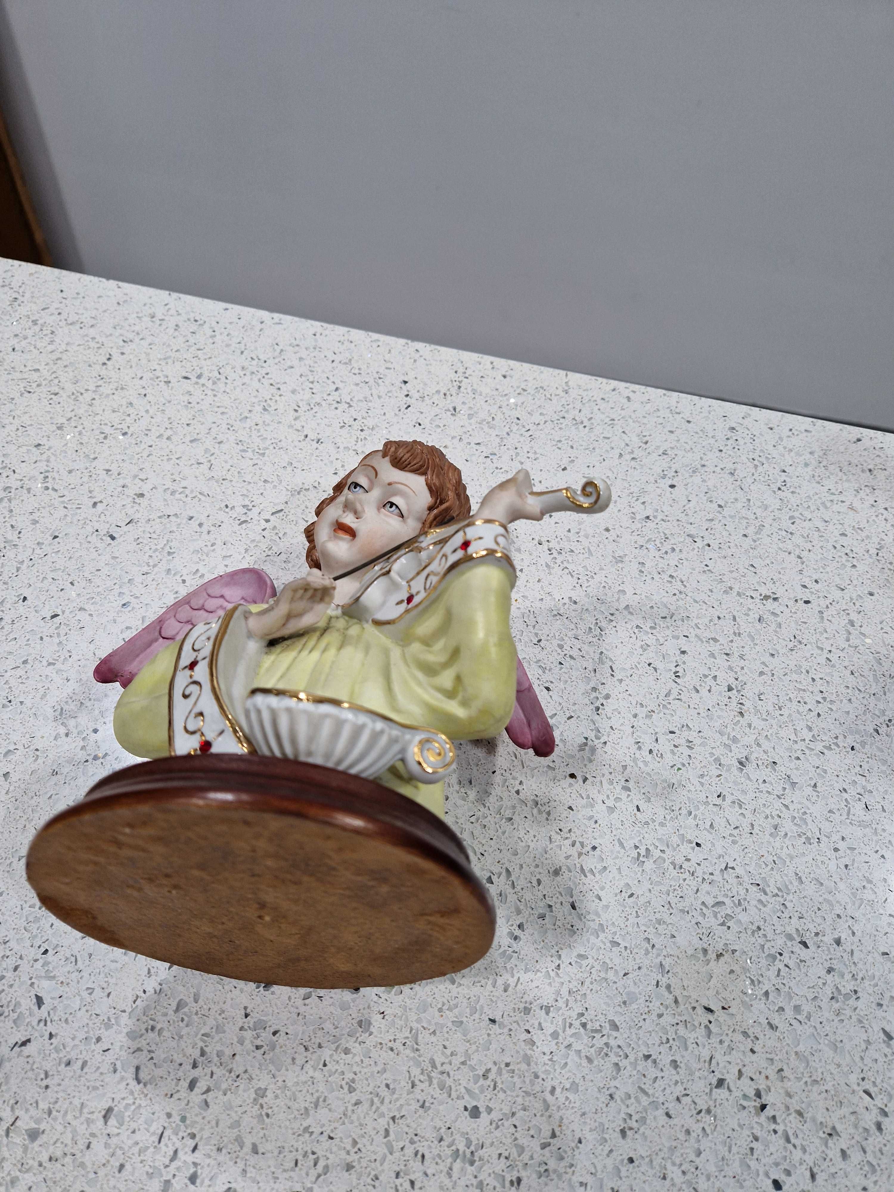 Estátua em marfinite genuíno de anjo a tocar violino  vintage
