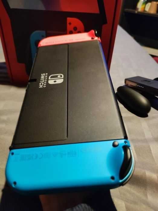 Vendo Nintendo Switch OLED