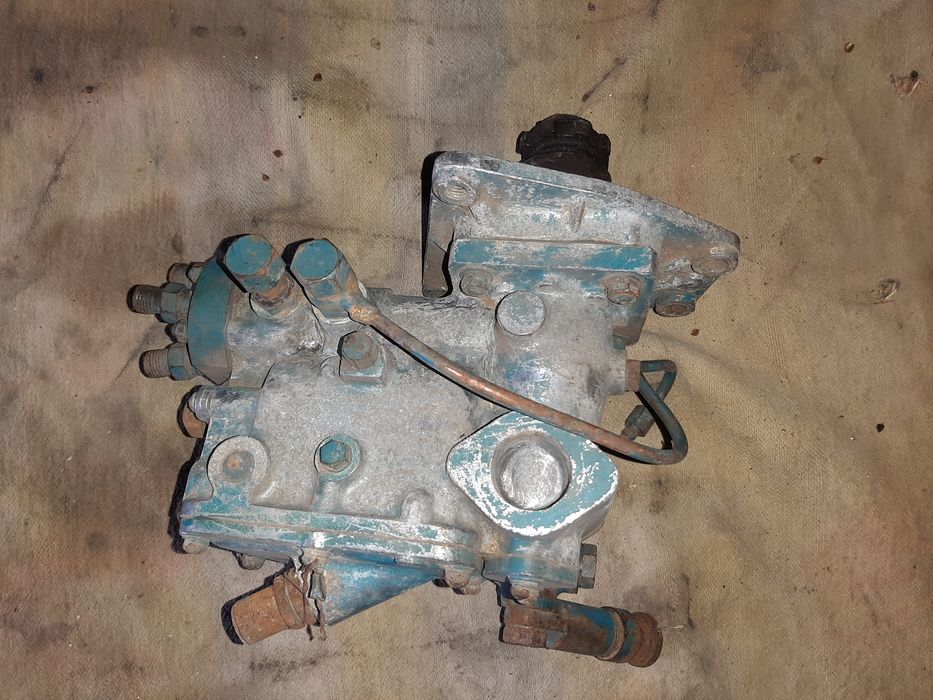 Паливний насос високого тиску трактора  Т-40