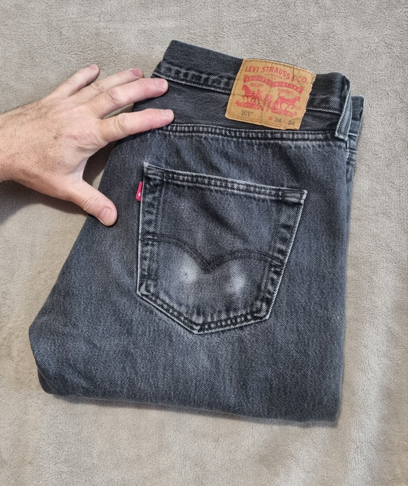 Джинсы Levi's 501