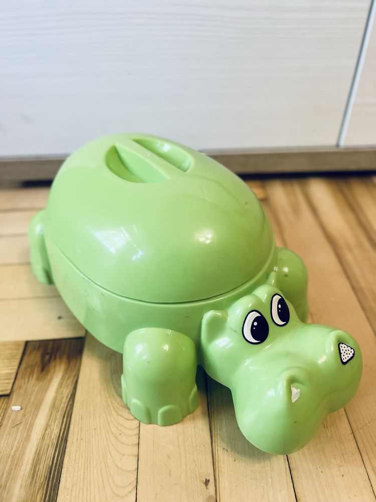 Горшок детский.