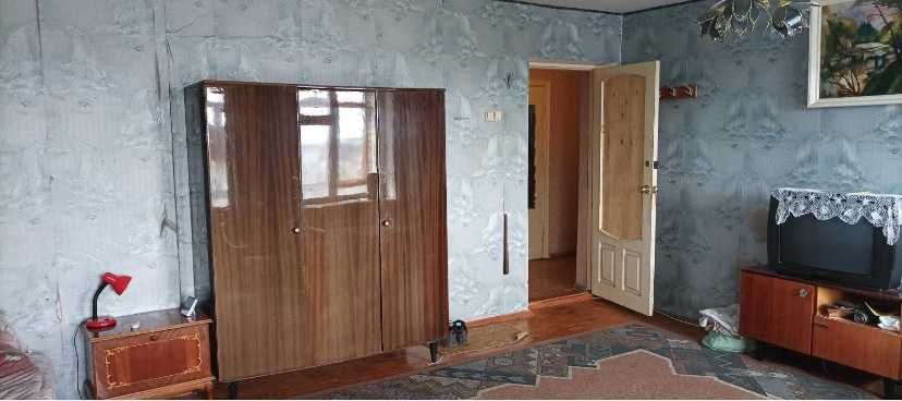 Продаж 3-кімнатної квартири, мікрорайон Вишенька 0627