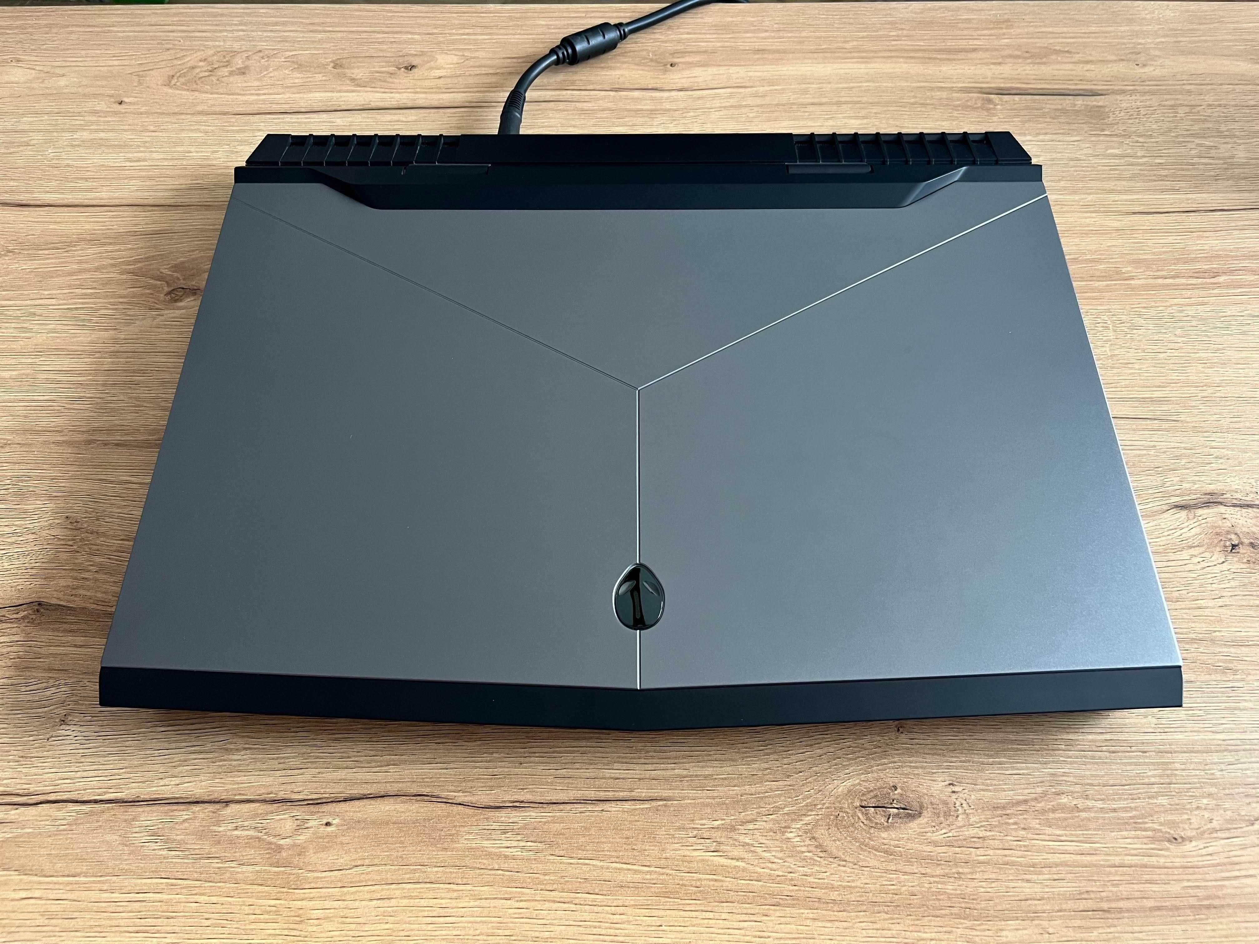Laptop Dell Alienware 17 R4 17,3 " Intel Core i7 32 GB RAM / 1,5 TB