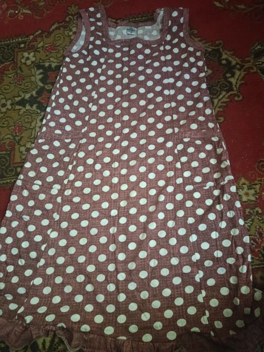 Продам нарядну сукню на дівчинку 5- 6 років