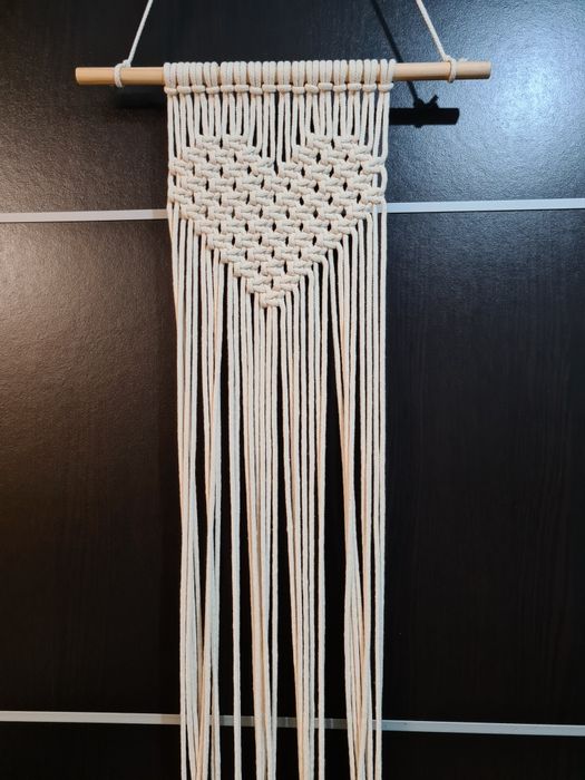 Painel coração em macramé