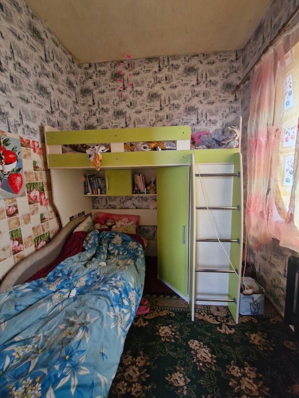 Частина будинку по вул. Сонячна