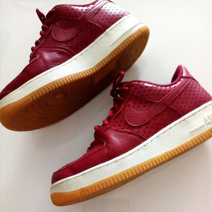 Sapatilhas Vermelhas NIKE AIR FORCE 1