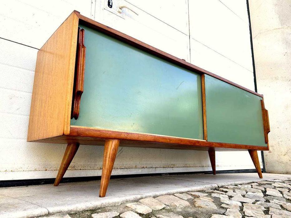 Aparador móvel tv olaio vintage + 139 comp x 37,5prof x 55,5alt.