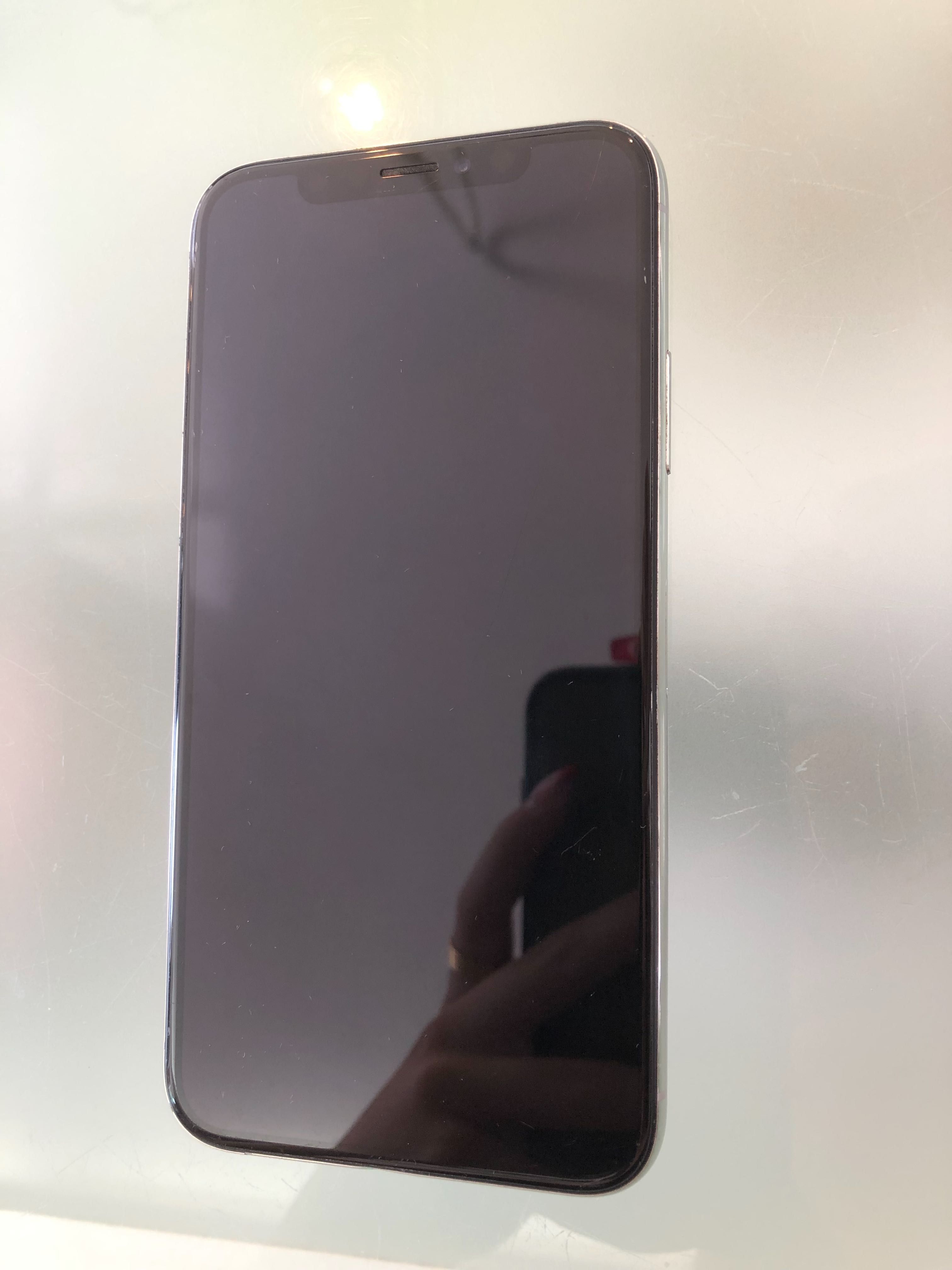 iPhone XS 64gb, com capacidade de bateria de 80%