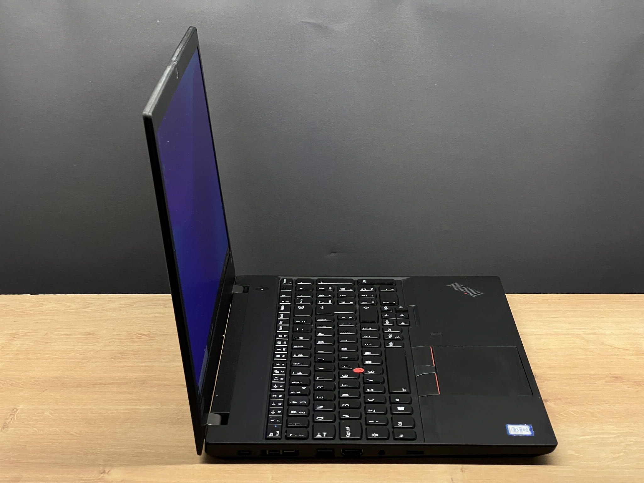 Laptop Lenovo ThinkPad P53s | i7-8665U / 4K / P520 / 32 / 512 / OUTLET