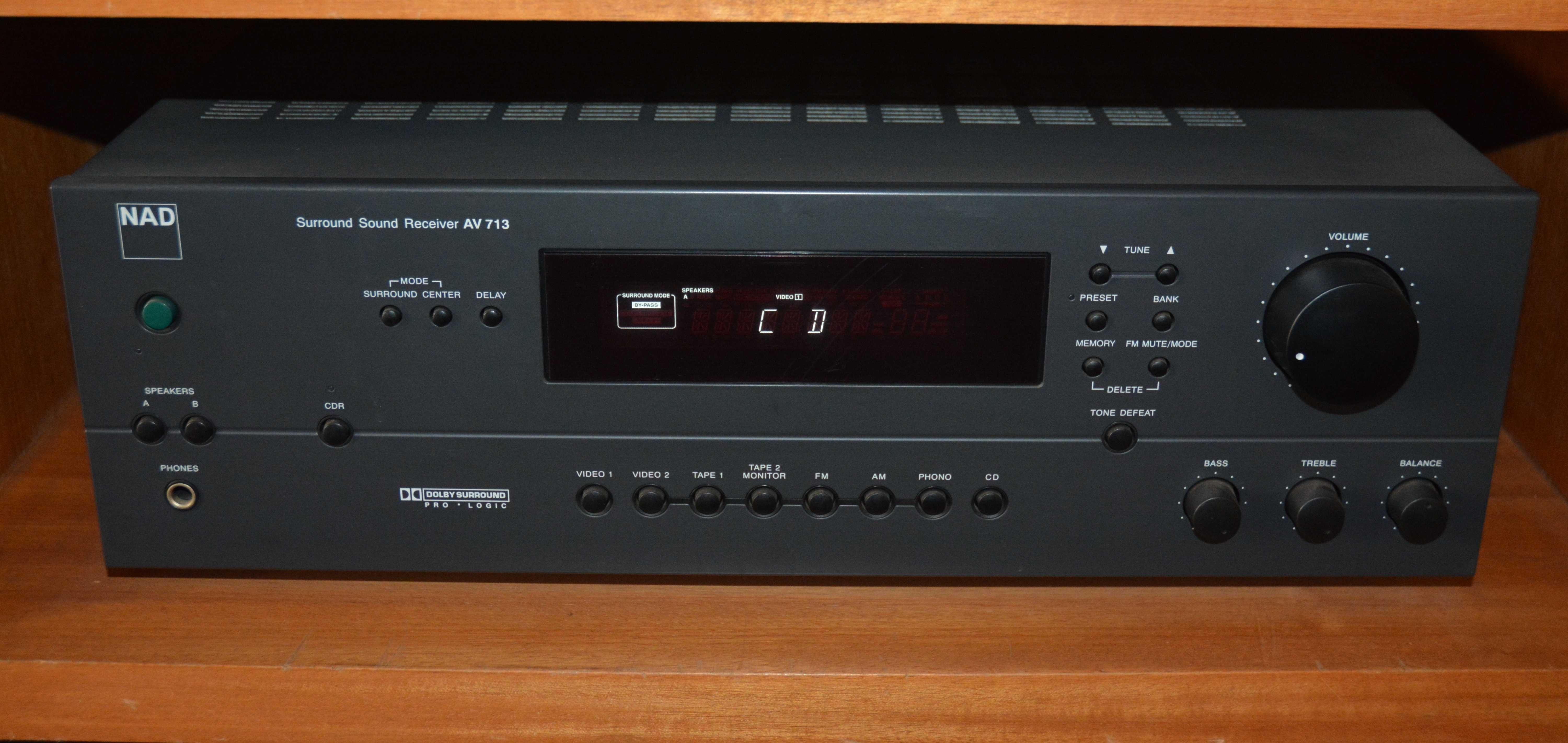 Amplifcador/Receiver NAD AV 713