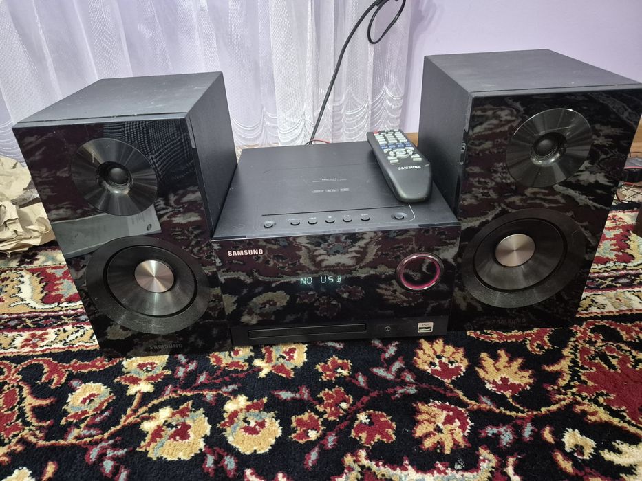 Музичний центер Samsung