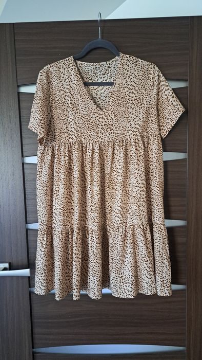 Luźna zwiewna sukienka