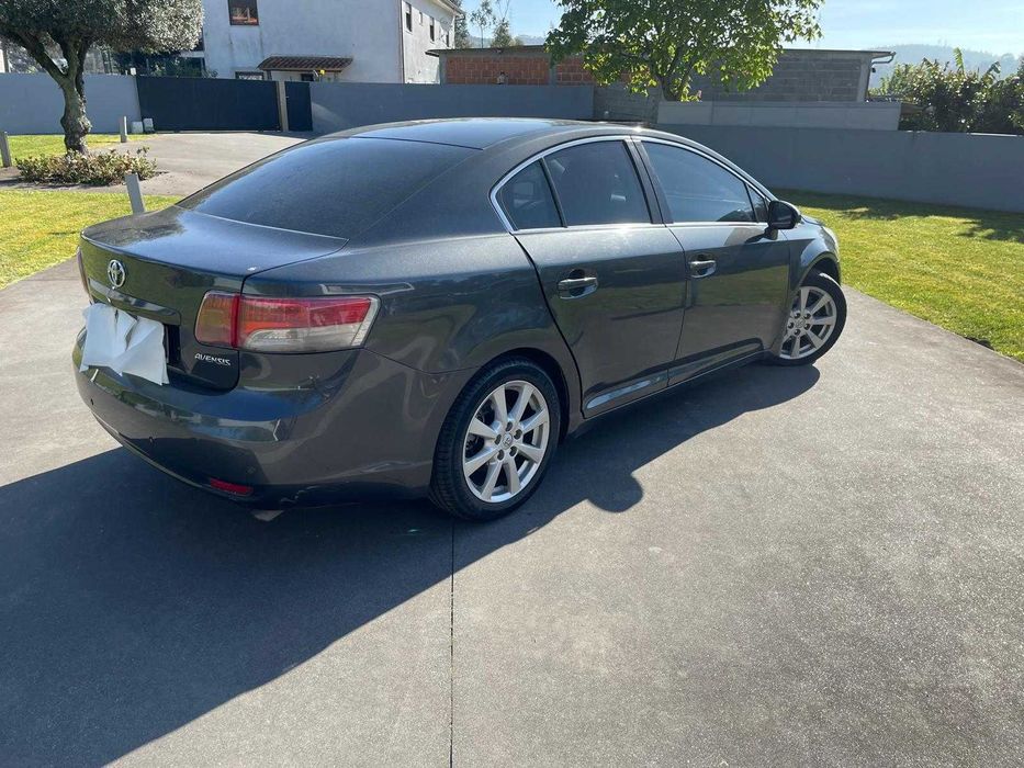 Toyota Avensis 2009