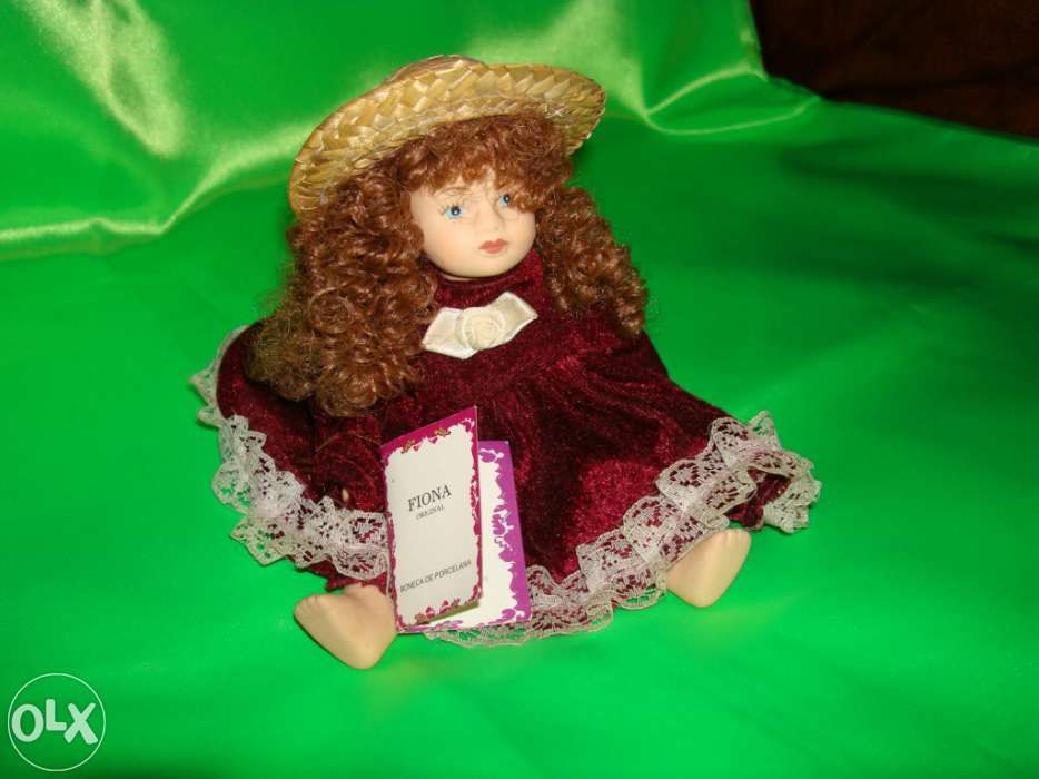 Boneca de porcelana