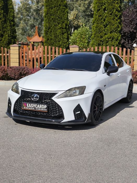 Lexus is 2.2 дизель