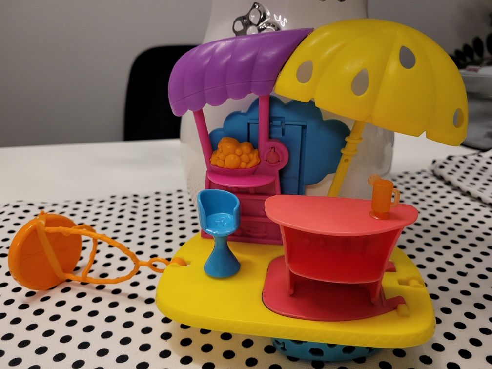 Polly Pocket stoisko z napojami na ścianę