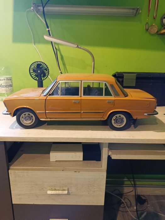 Model fiata 126p metalowy