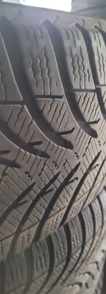 резина 205/55 r16 Michelin зима