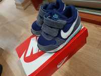 Nike runner niebieskie dla chłopca dziecięce rozmiar 21