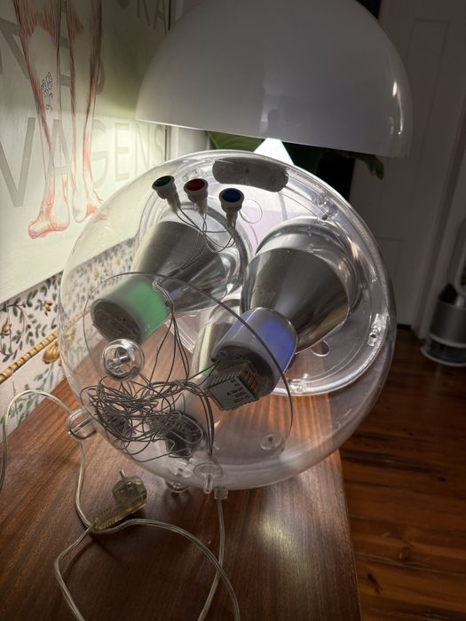 Candeeiro Artemide Yang raro