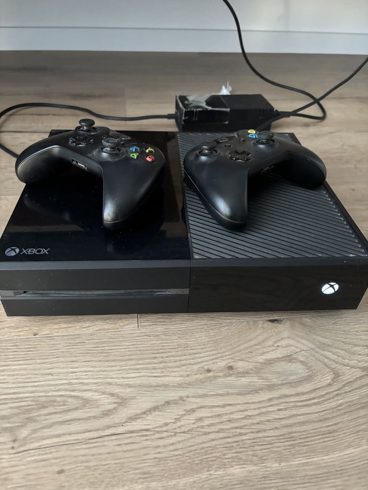 XBOX one 500gb+ 2 pady i gry