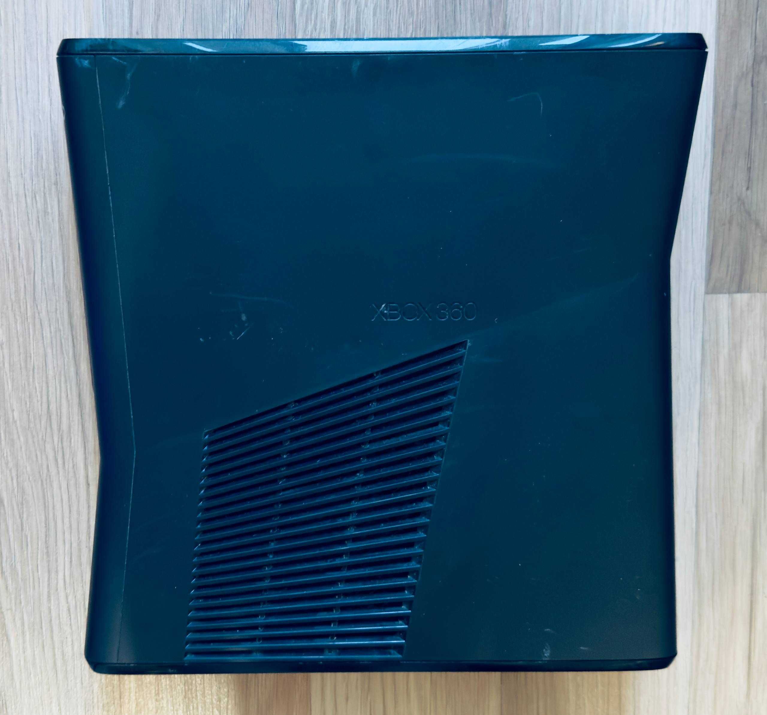 Ігрова консоль XBOX 360 S 250Gb