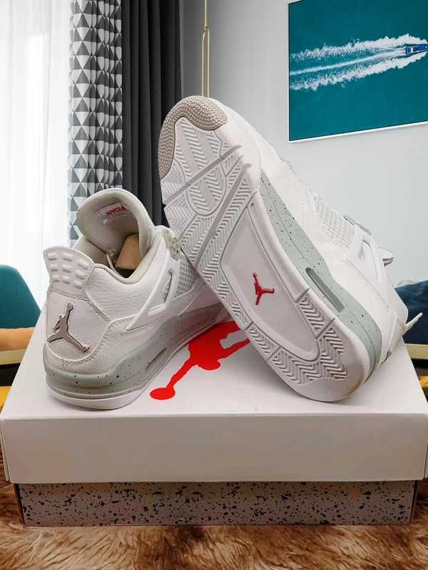 Jordan 4 Retro White Oreo R.42