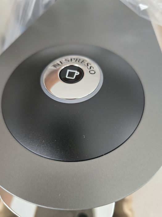 Máquina Nespresso Vertuo Plus