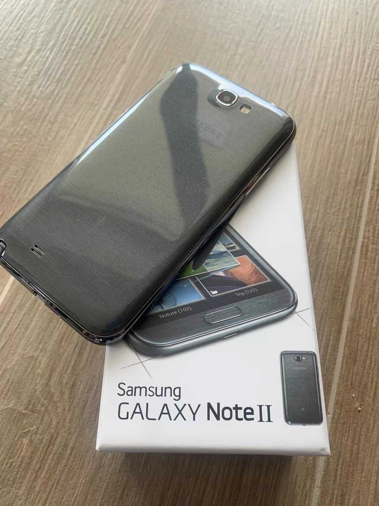 Samsung Galaxy Note 2  новый смартфон из коллекции