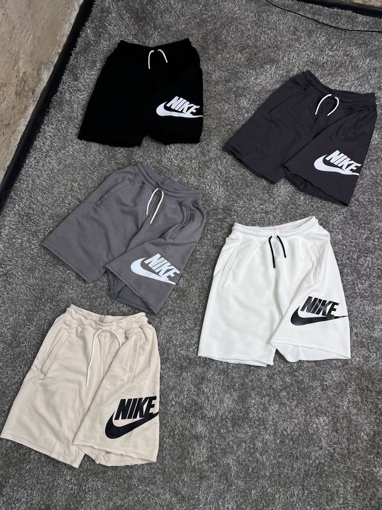 Нові шорти Nike Big Logo